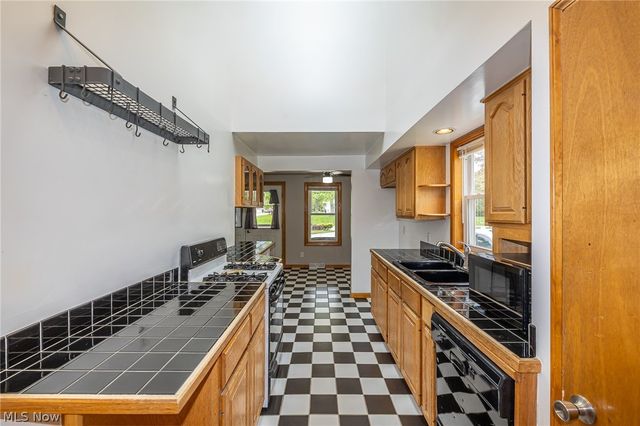 3957 Grafton Road, Brunswick, OH 44212