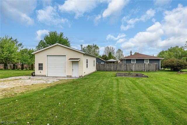 3957 Grafton Road, Brunswick, OH 44212