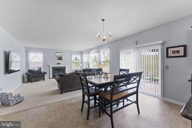 114 LAWRENCE DR, Gilbertsville, PA 19525