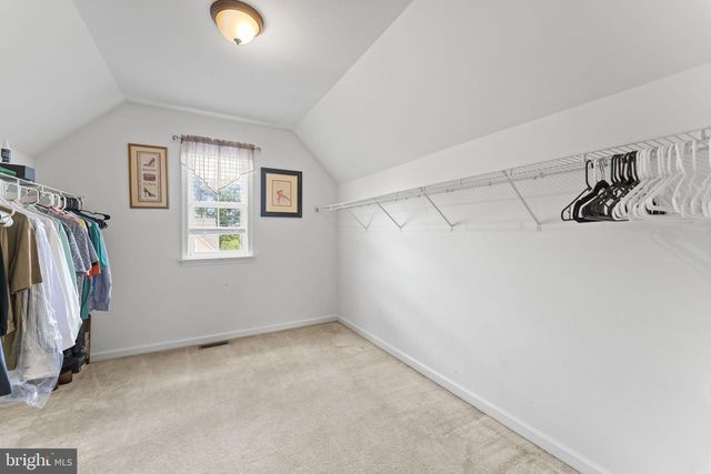 114 LAWRENCE DR, Gilbertsville, PA 19525
