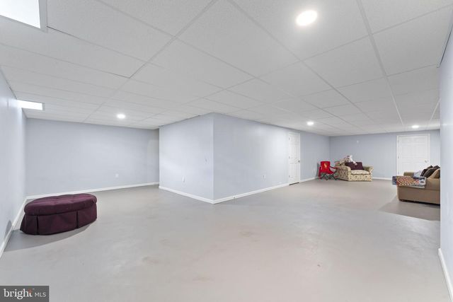 114 LAWRENCE DR, Gilbertsville, PA 19525