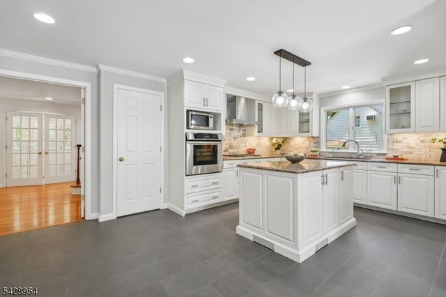 201 Parsonage Hill Rd, Millburn Twp., NJ 07078