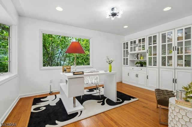 201 Parsonage Hill Rd, Millburn Twp., NJ 07078