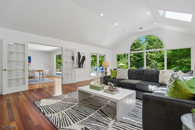 201 Parsonage Hill Rd, Millburn Twp., NJ 07078