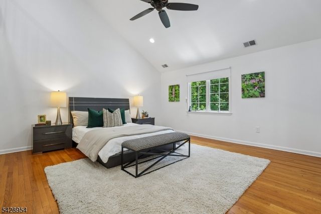 201 Parsonage Hill Rd, Millburn Twp., NJ 07078