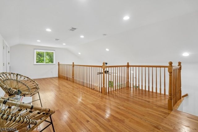 201 Parsonage Hill Rd, Millburn Twp., NJ 07078