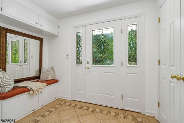 201 Parsonage Hill Rd, Millburn Twp., NJ 07078