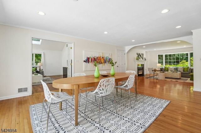201 Parsonage Hill Rd, Millburn Twp., NJ 07078