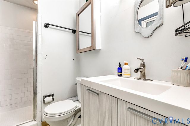 3802 N Middlebrook Ct, Chester, VA 23831