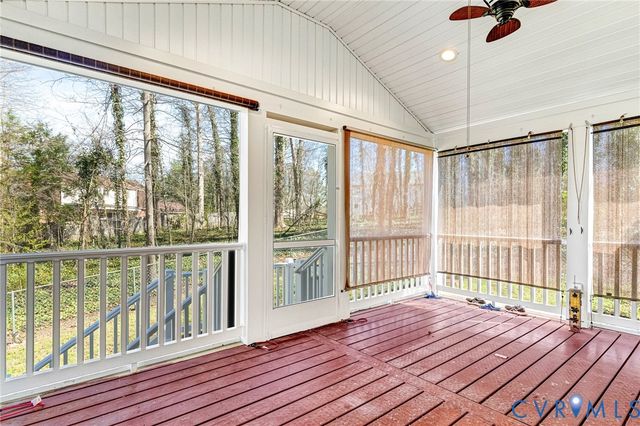 3802 N Middlebrook Ct, Chester, VA 23831