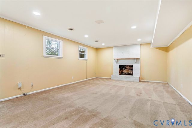 3802 N Middlebrook Ct, Chester, VA 23831