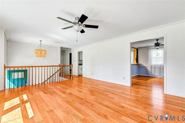 3802 N Middlebrook Ct, Chester, VA 23831