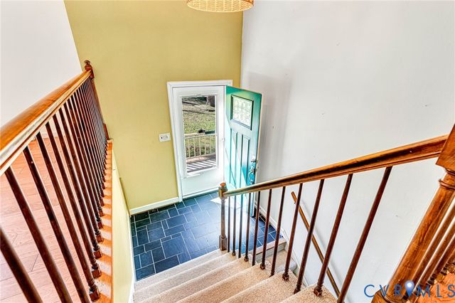 3802 N Middlebrook Ct, Chester, VA 23831