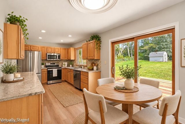 3783 Cayugas Drive, Green, OH 44319