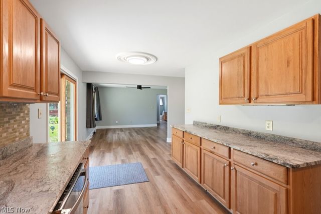 3783 Cayugas Drive, Green, OH 44319