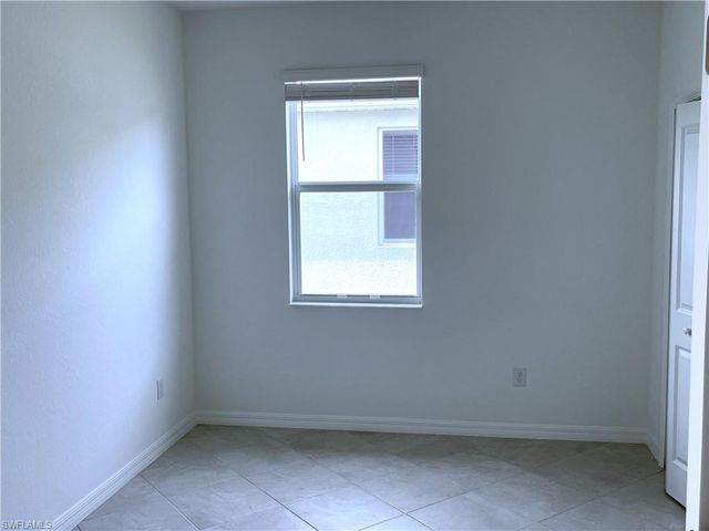 2176 Dragonfruit WAY, Naples, FL 34120