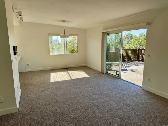 2511 El Amigo Rd, Del Mar, CA 92014