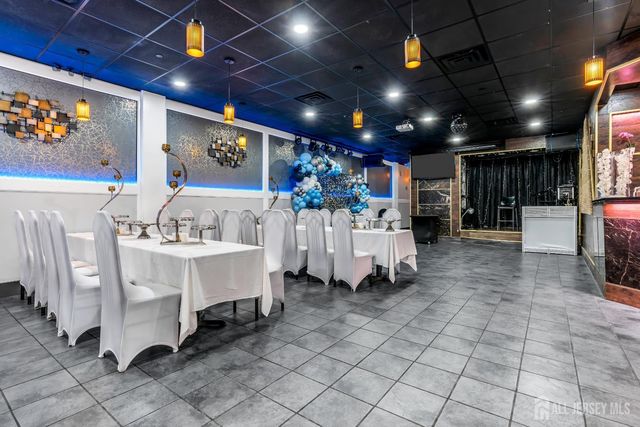 357 Us Highway 9, Manalapan, NJ 07726