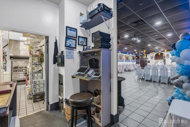 357 Us Highway 9, Manalapan, NJ 07726