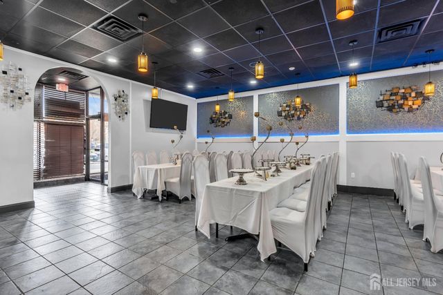 357 Us Highway 9, Manalapan, NJ 07726