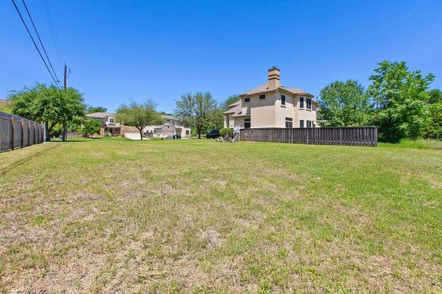 6204 Yaupon DR, Austin, TX 78759