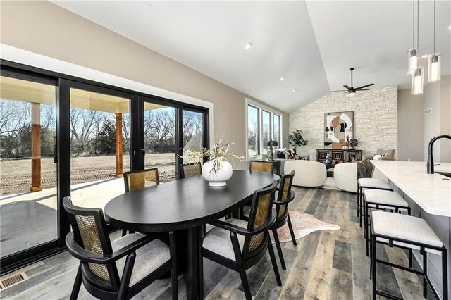 20322 166th Street, Basehor, KS 66007