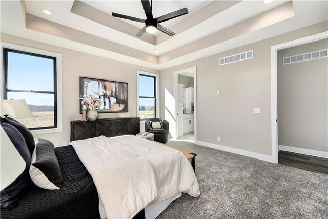 20322 166th Street, Basehor, KS 66007