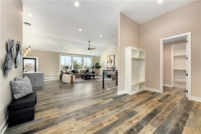 20322 166th Street, Basehor, KS 66007