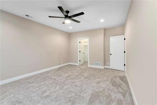 20322 166th Street, Basehor, KS 66007