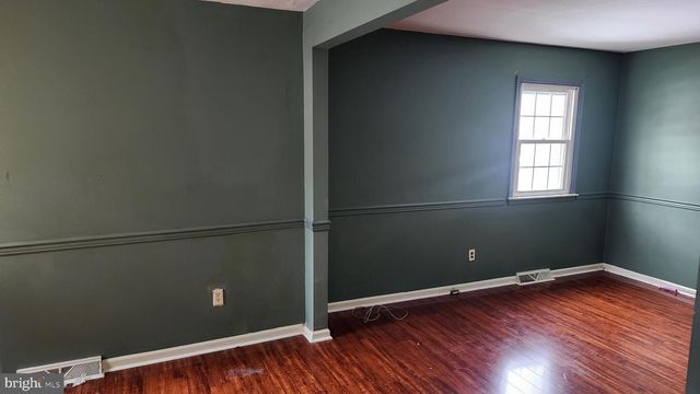 8 IRONWOOD CIR, Dover, DE 19904