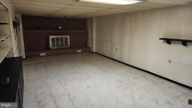 8 IRONWOOD CIR, Dover, DE 19904