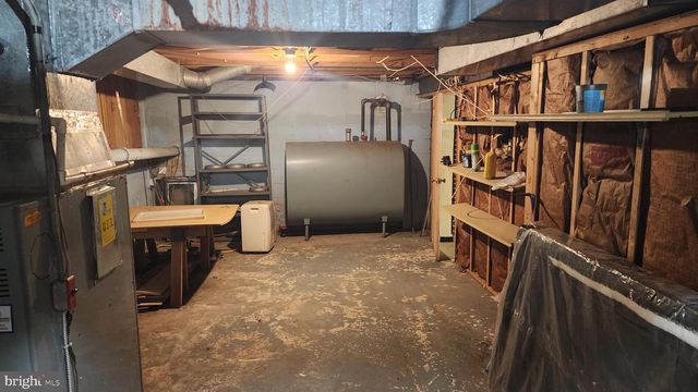 8 IRONWOOD CIR, Dover, DE 19904