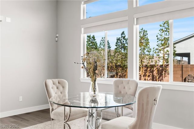 8811 Italian Trotter Court, Las Vegas, NV 89113