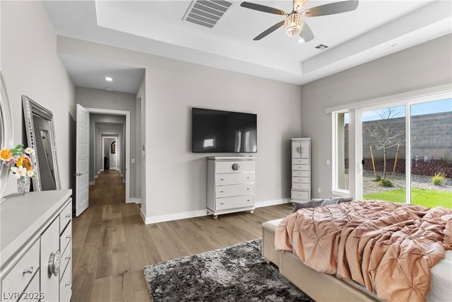 8811 Italian Trotter Court, Las Vegas, NV 89113