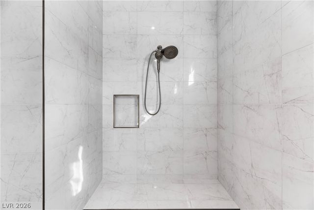 8811 Italian Trotter Court, Las Vegas, NV 89113