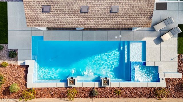 8811 Italian Trotter Court, Las Vegas, NV 89113