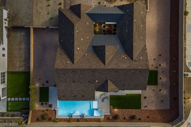 8811 Italian Trotter Court, Las Vegas, NV 89113