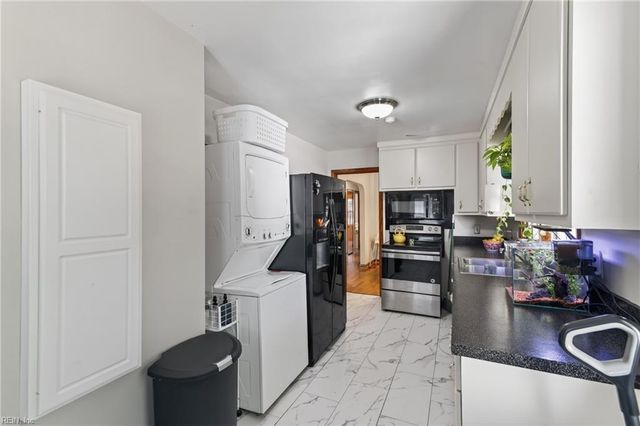 20 Briar DR, Hampton, VA 23661