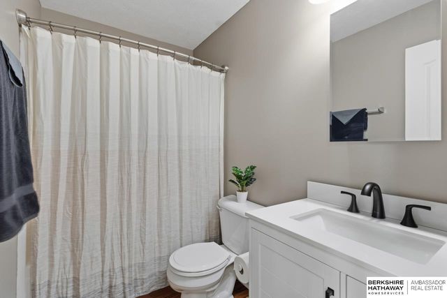 6113 S 191st Terrace, Omaha, NE 68135