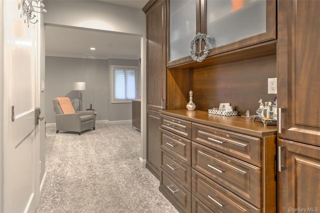 125 Country Club Drive, Jericho, NY 11753