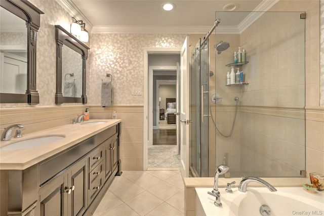 125 Country Club Drive, Jericho, NY 11753