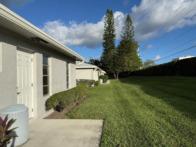 14676 Canalview Drive A, Delray Beach, FL 33484