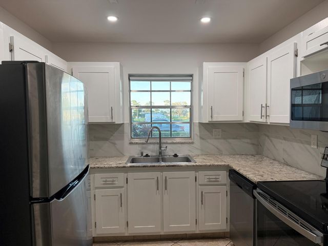 14676 Canalview Drive A, Delray Beach, FL 33484