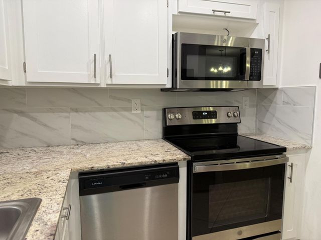 14676 Canalview Drive A, Delray Beach, FL 33484