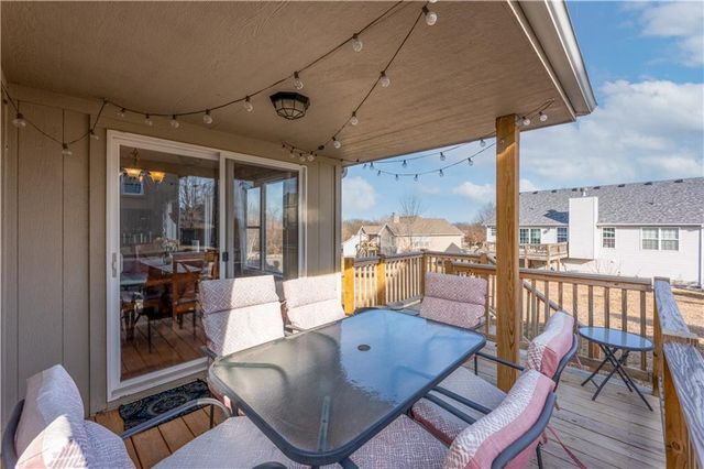 1219 S Countryview Lane, Warrensburg, MO 64093