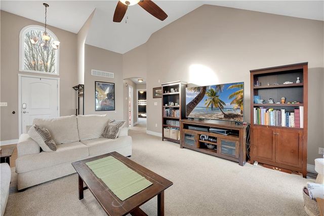 1219 S Countryview Lane, Warrensburg, MO 64093