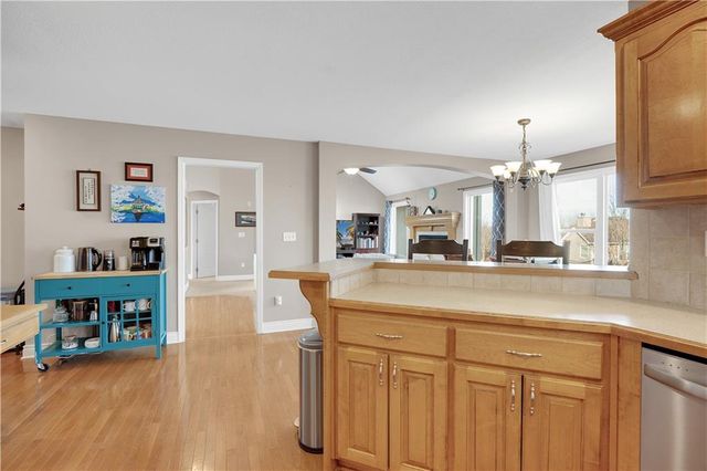 1219 S Countryview Lane, Warrensburg, MO 64093