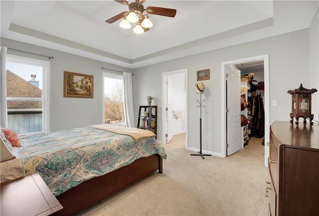 1219 S Countryview Lane, Warrensburg, MO 64093