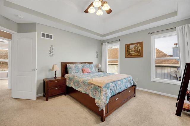 1219 S Countryview Lane, Warrensburg, MO 64093