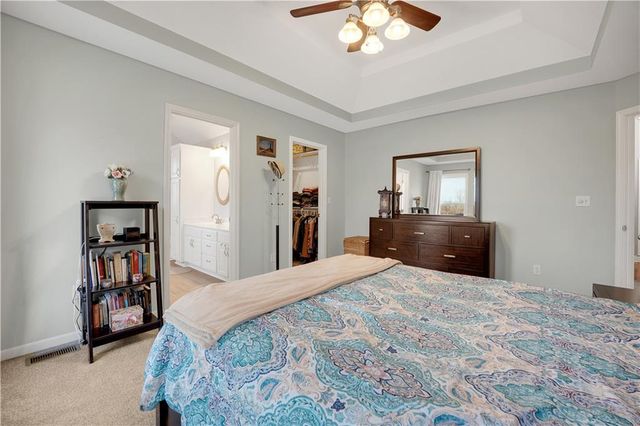 1219 S Countryview Lane, Warrensburg, MO 64093